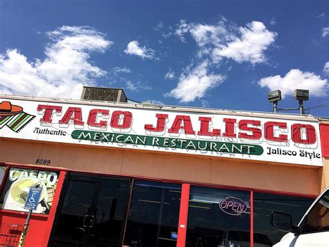 El taco jalisco - Todo estilo de jalisco. Head cheff Lupita. Most popular More